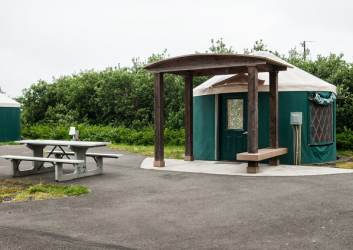 Pacific Beach Yurt Exterior with picnic table