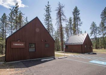 Riverside Cabins Exterior