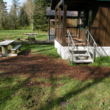 Dash Point Exterior Cabin with picnic table