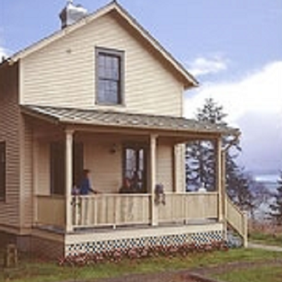 Fort Columbia Stewards House Exterior