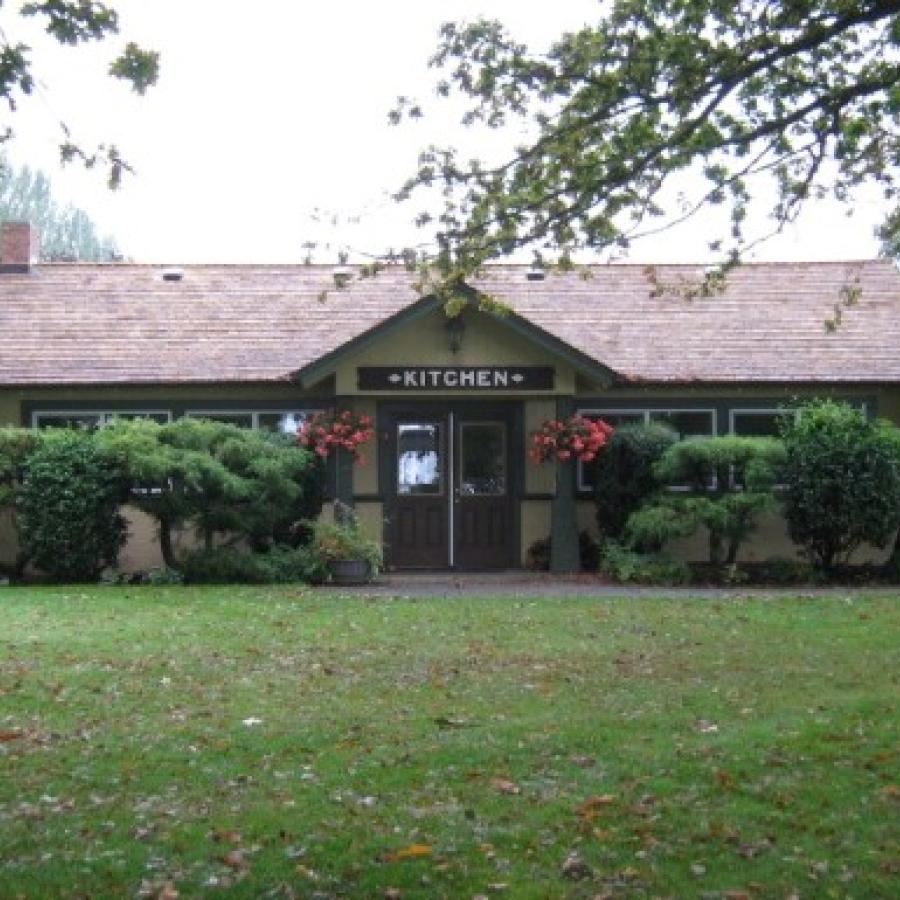 Peace Arch American Kitchen Exterior Front